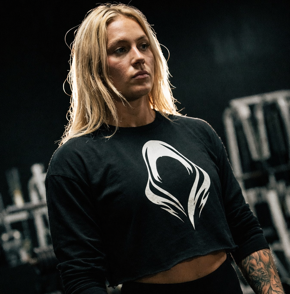 Core Cropped Long Sleeve Tee